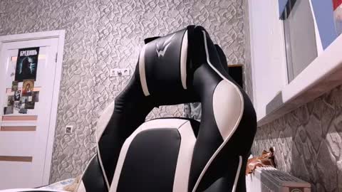 delmyhelgesen stream preview