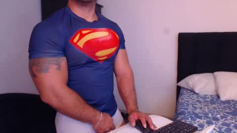 derek_group stream preview