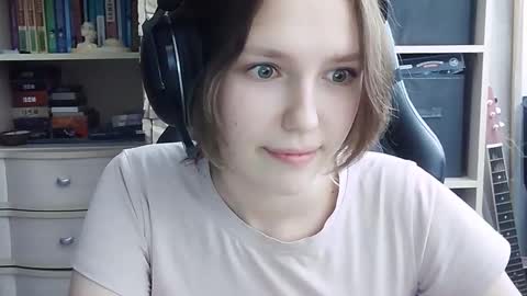 diana_back3 stream preview