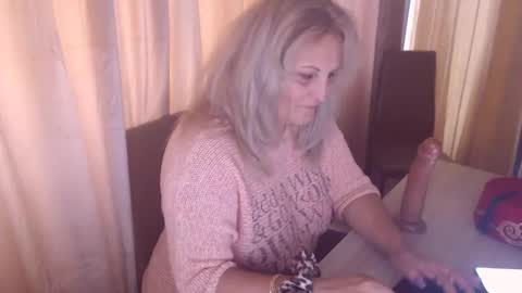 divineblond stream preview