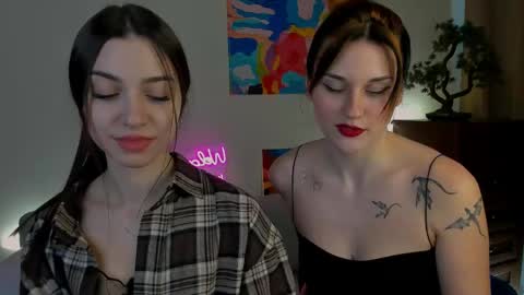 elani_lune stream preview