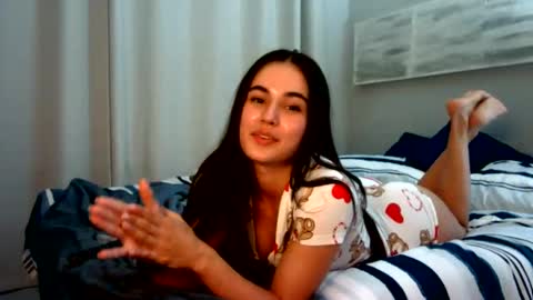 elarahayes stream preview