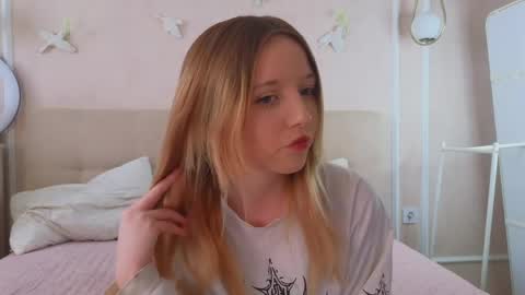 eleanorahurley stream preview