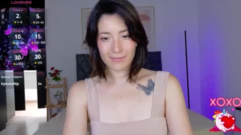 eliiih_ stream preview