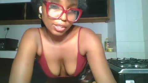 ella_laurel stream preview