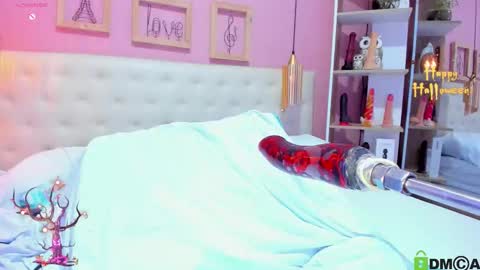 emi_sary stream preview