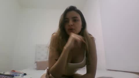 emmalynnn_ stream preview