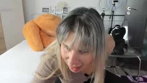 eroticsensualkitty4u stream preview