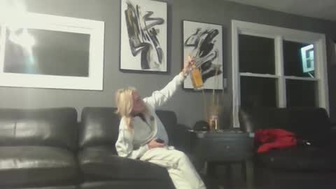 esagee10 live stream