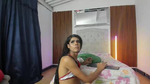 estefani_robles stream preview