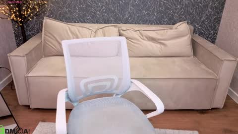 ester_rose stream preview