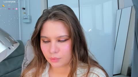 evacheeky live stream