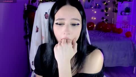 evelinadark stream preview