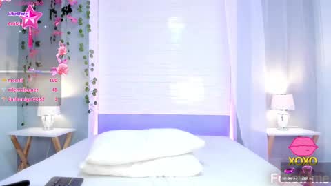 everlymooree stream preview