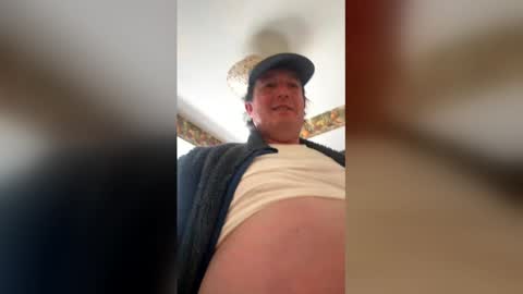 feedmyhugebelly stream preview