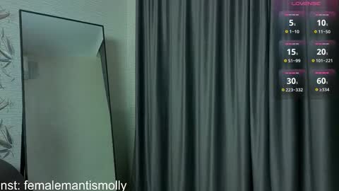 femalemantismolly stream preview