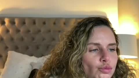 gamer_gal633618 stream preview