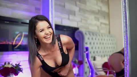 glamourousmom stream preview