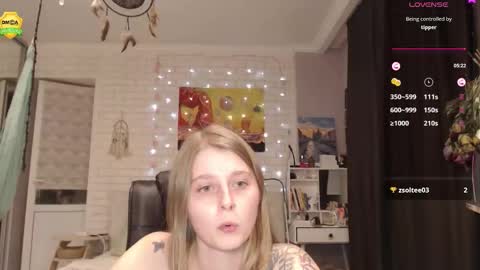 helenundersin stream preview