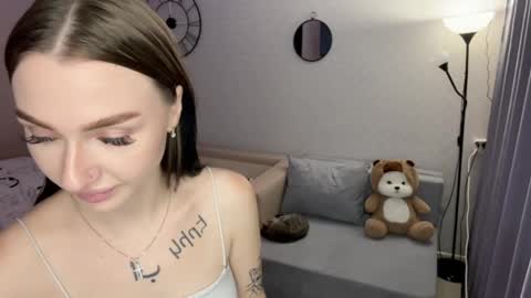 hey_lola_ stream preview