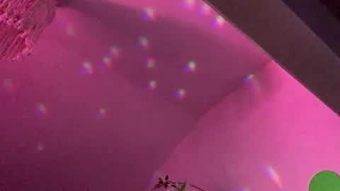 heynicole01 stream preview