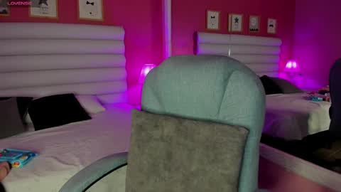 hilary_tailor stream preview