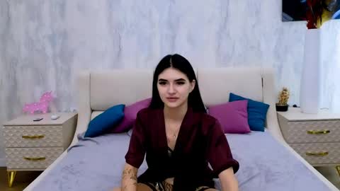 holly_beck stream preview