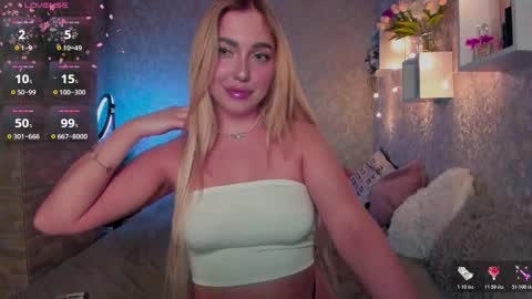 holly_molly8 stream preview