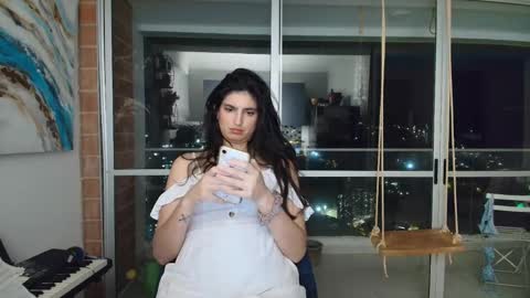 hollyshit_ stream preview