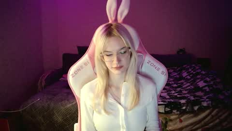 honey_bold stream preview