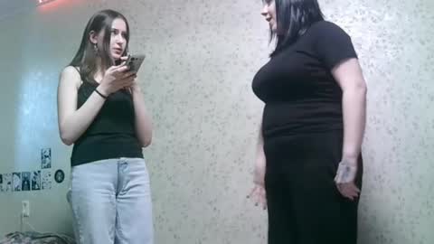 hoollypolly stream preview