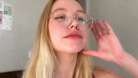 horney_audrey stream preview