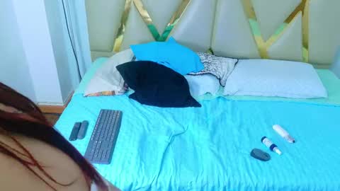 hotlittlechill live stream