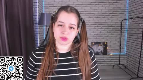 hotty_carmen stream preview