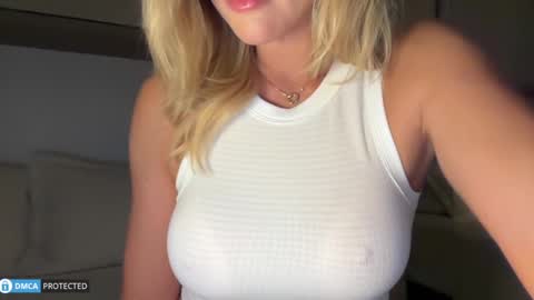 iiivy_ stream preview