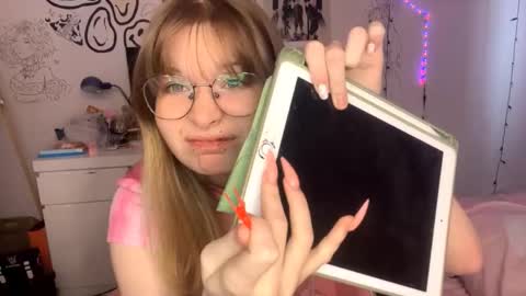 indiraclouden stream preview