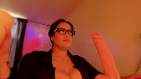 isabelitha stream preview