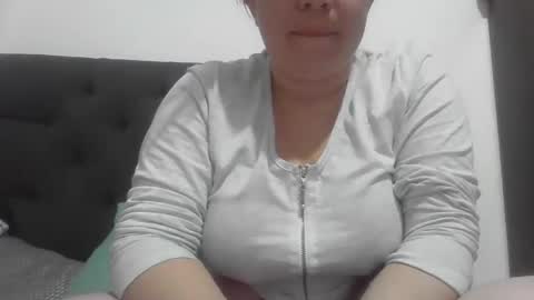 isabellaa_hills_ stream preview