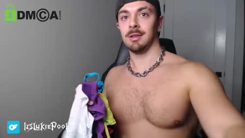 itslukiepooh stream preview