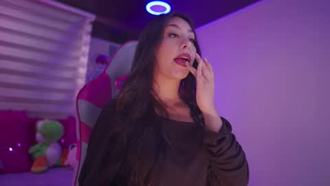 ivette_k stream preview