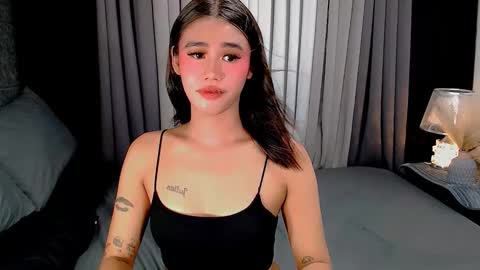 jhuliana_and_charles_room stream preview