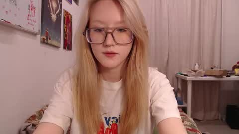 joan_kiss stream preview