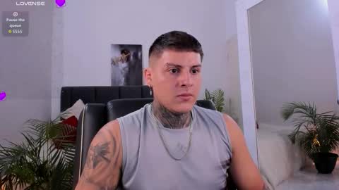 johny_multicum stream preview