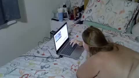 juicy_peach1988 stream preview