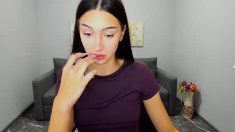 julia_laurent stream preview