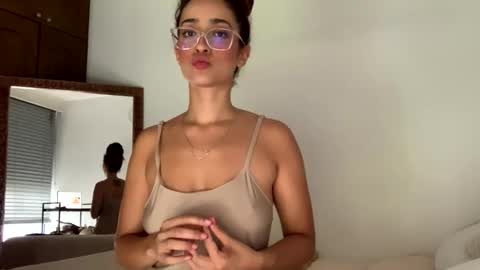 julianamont stream preview