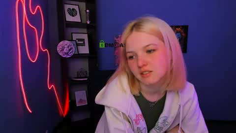 juliiehunt stream preview