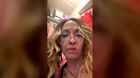 karmadewit1980 stream preview