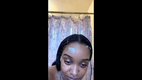 kaylagoldy stream preview