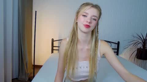kelsiwest stream preview
